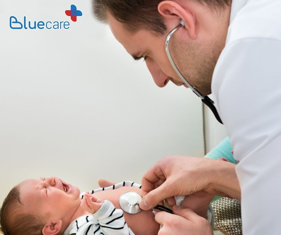 Khám sức khỏe cho bé
