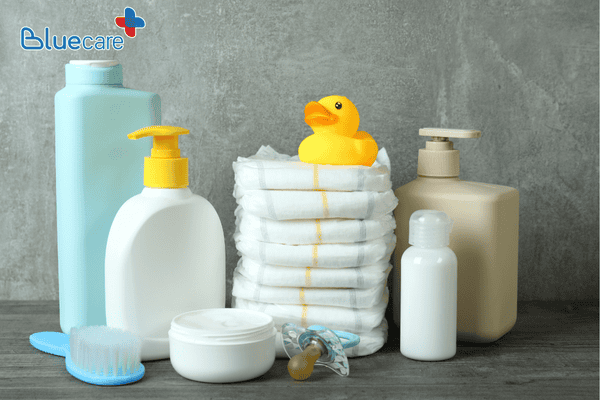 Chuẩn bị đồ tắm cho bé sơ sinh riêng